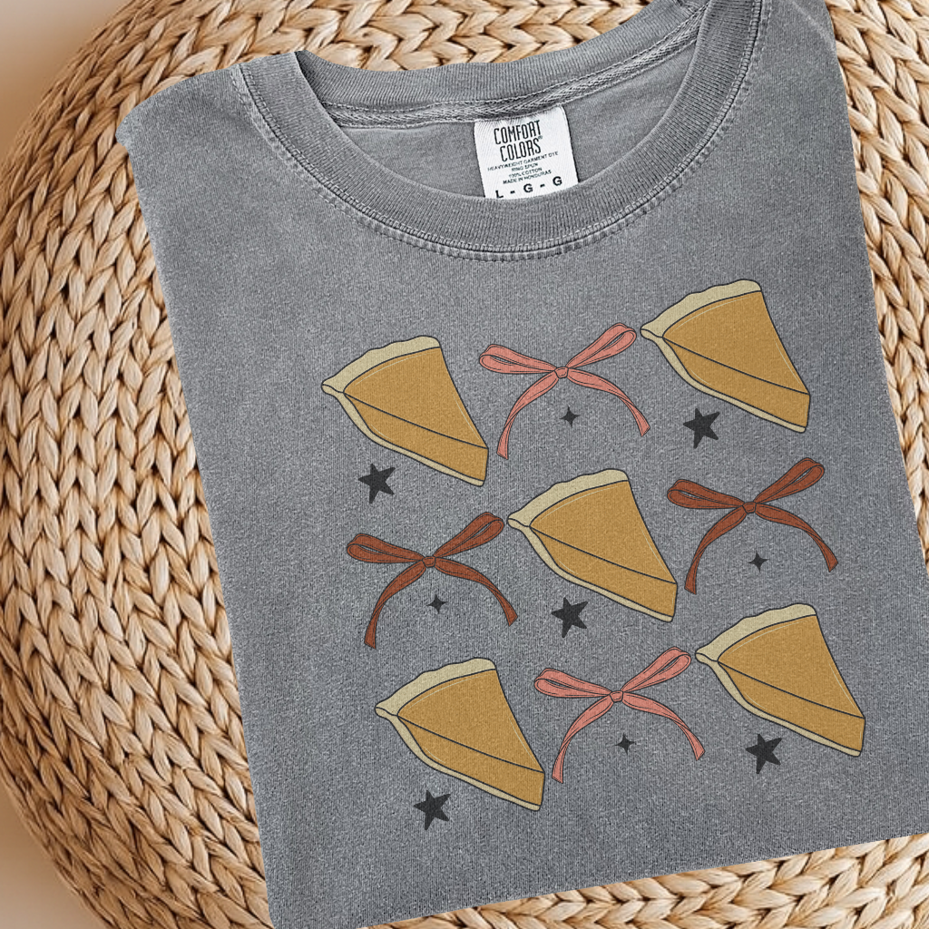 Coquette Pumpkin Pie Tee | Comfort Colors Pepper Grey